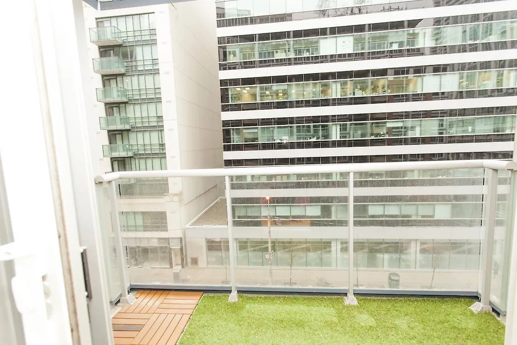 Red Maple Suites - Icon Toronto