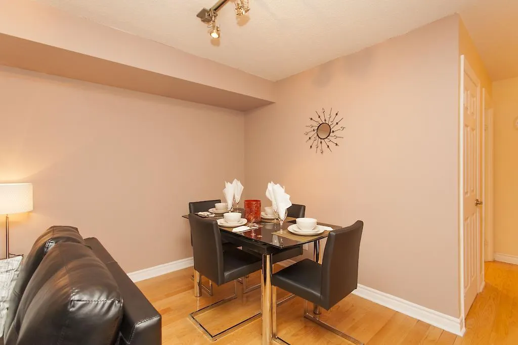 Apartamento Red Maple Suites - Icon Toronto