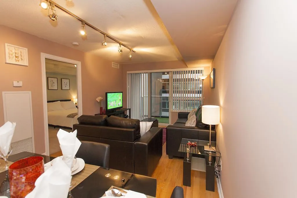 Red Maple Suites - Icon Toronto 0*,  Canadá