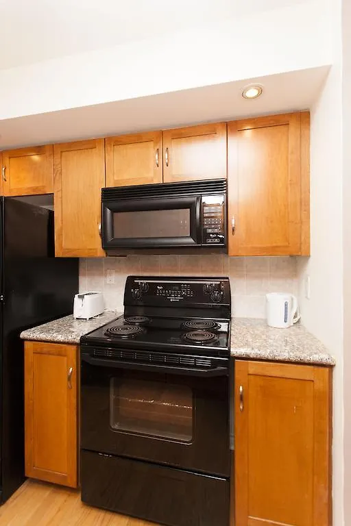 Red Maple Suites - Icon Toronto 0*,