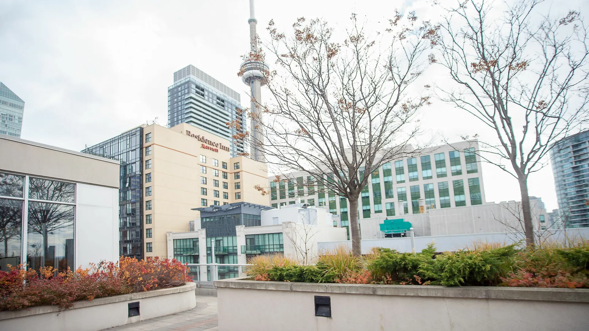 Apartamento Red Maple Suites - Icon Toronto