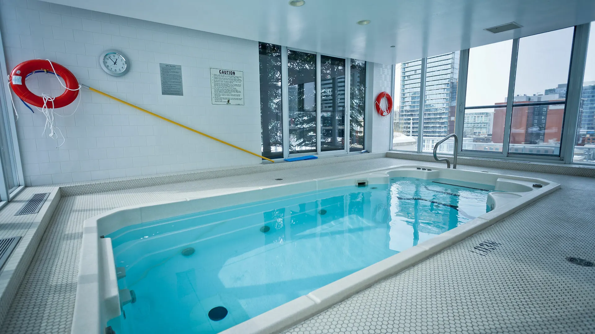Apartamento Red Maple Suites - Icon Toronto Canadá