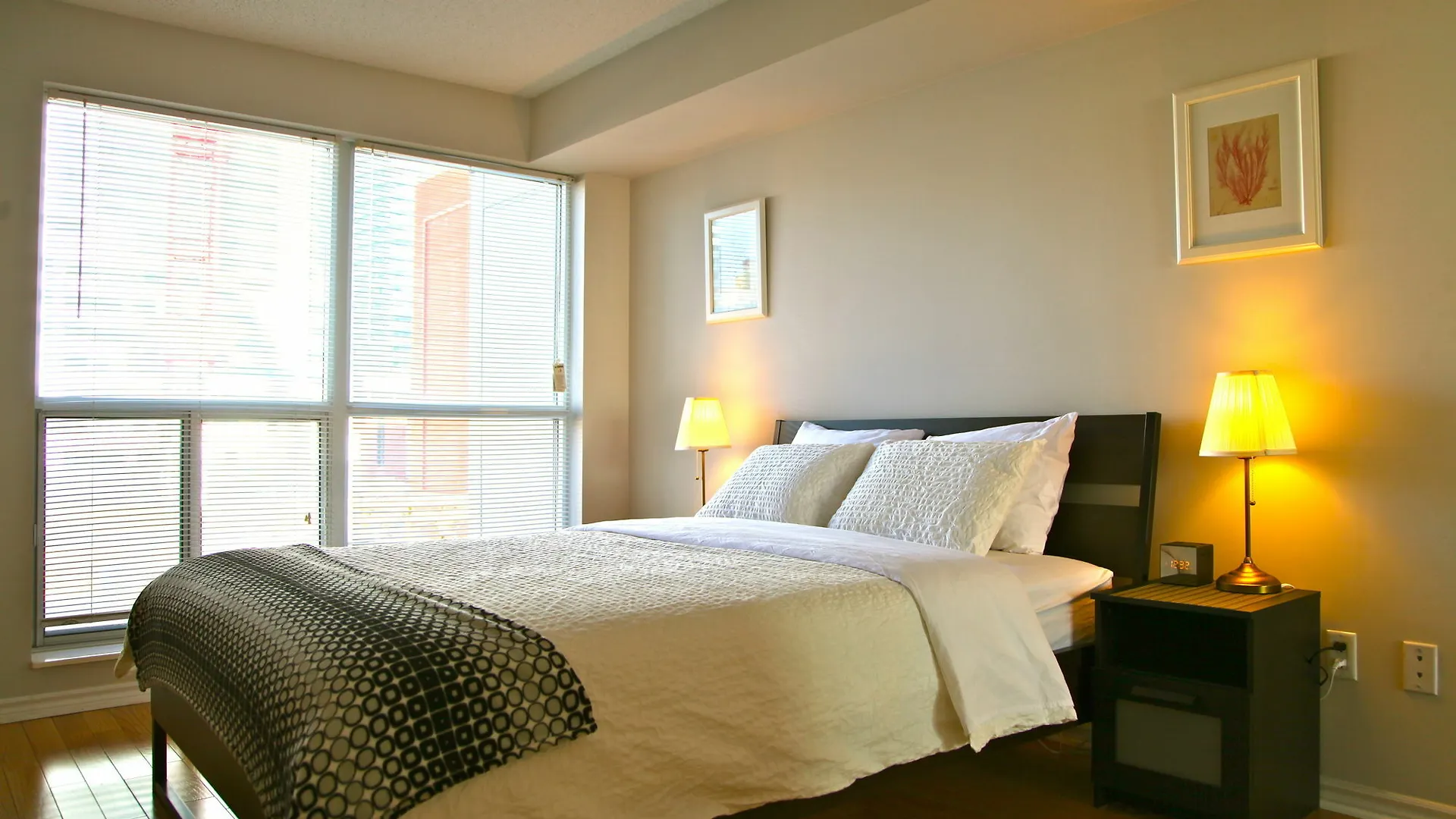 Red Maple Suites - Icon Toronto Canadá