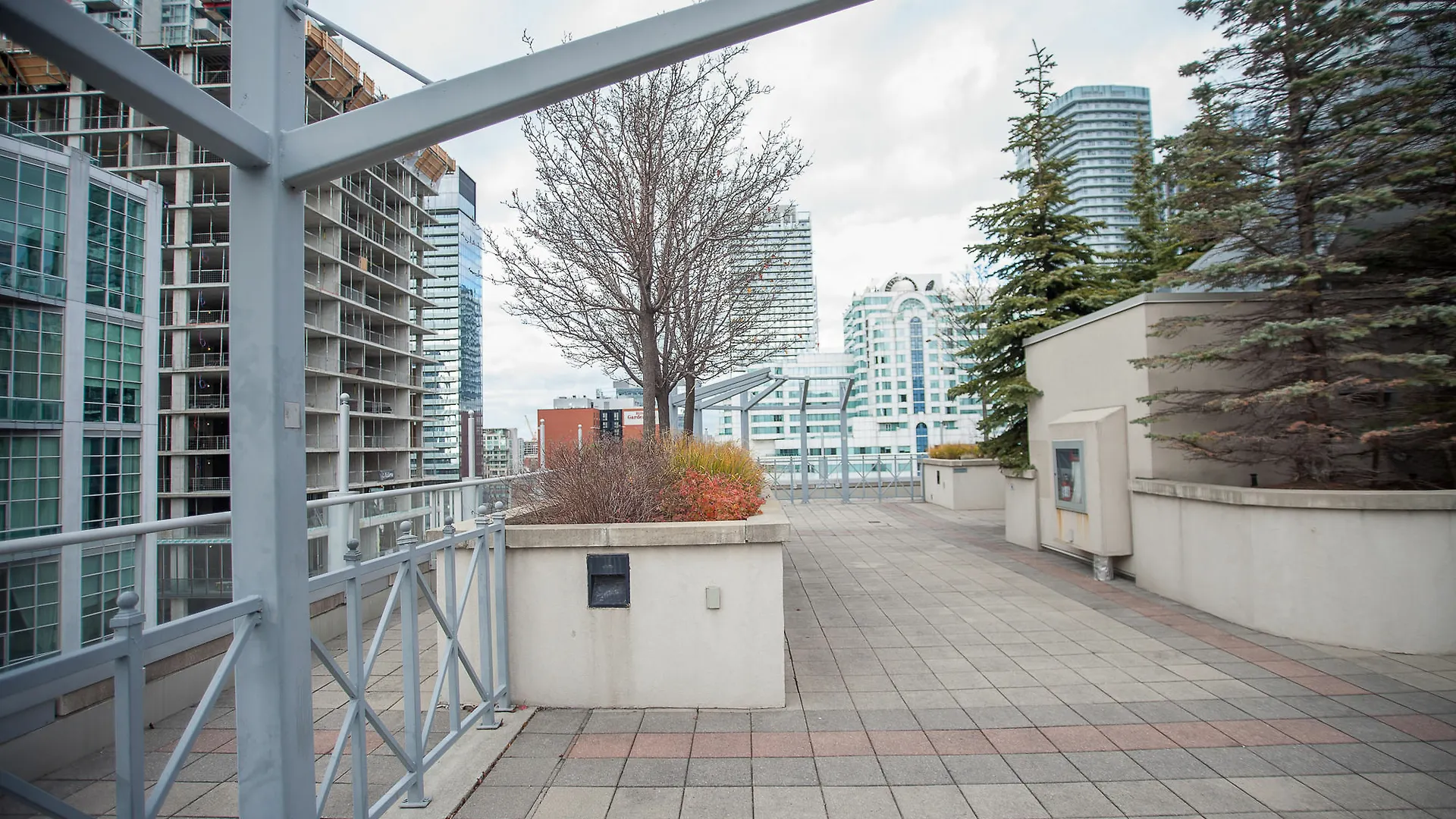 Apartamento Red Maple Suites - Icon Toronto Canadá